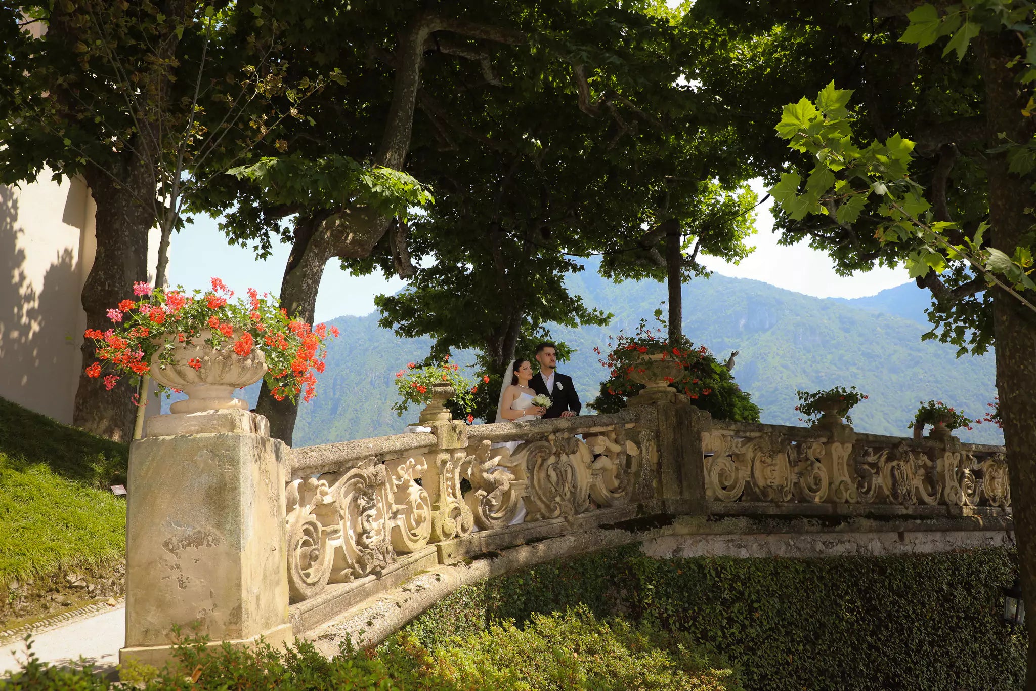 Happy couple celebrating their Lake Como wedding